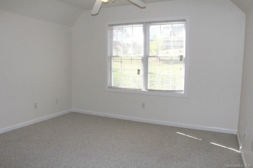 204 Springwood Drive - Photo 19