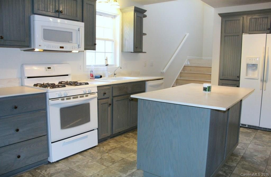 204 Springwood Drive - Photo 7
