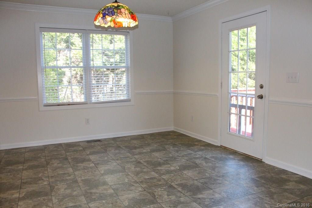 204 Springwood Drive - Photo 9