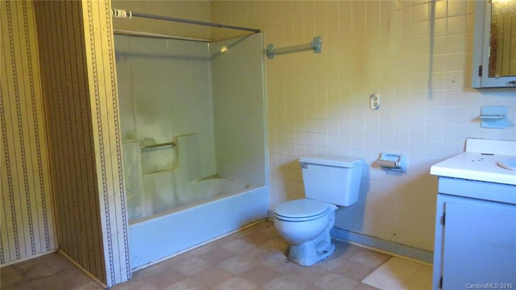 405 Freedom Lane - Photo 12
