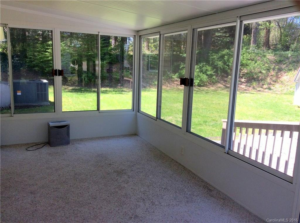 1209 Willow Road - Photo 12