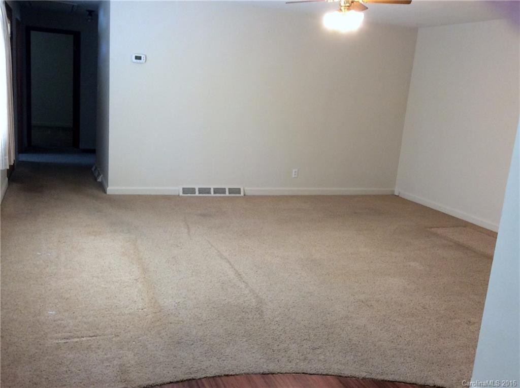 1209 Willow Road - Photo 6