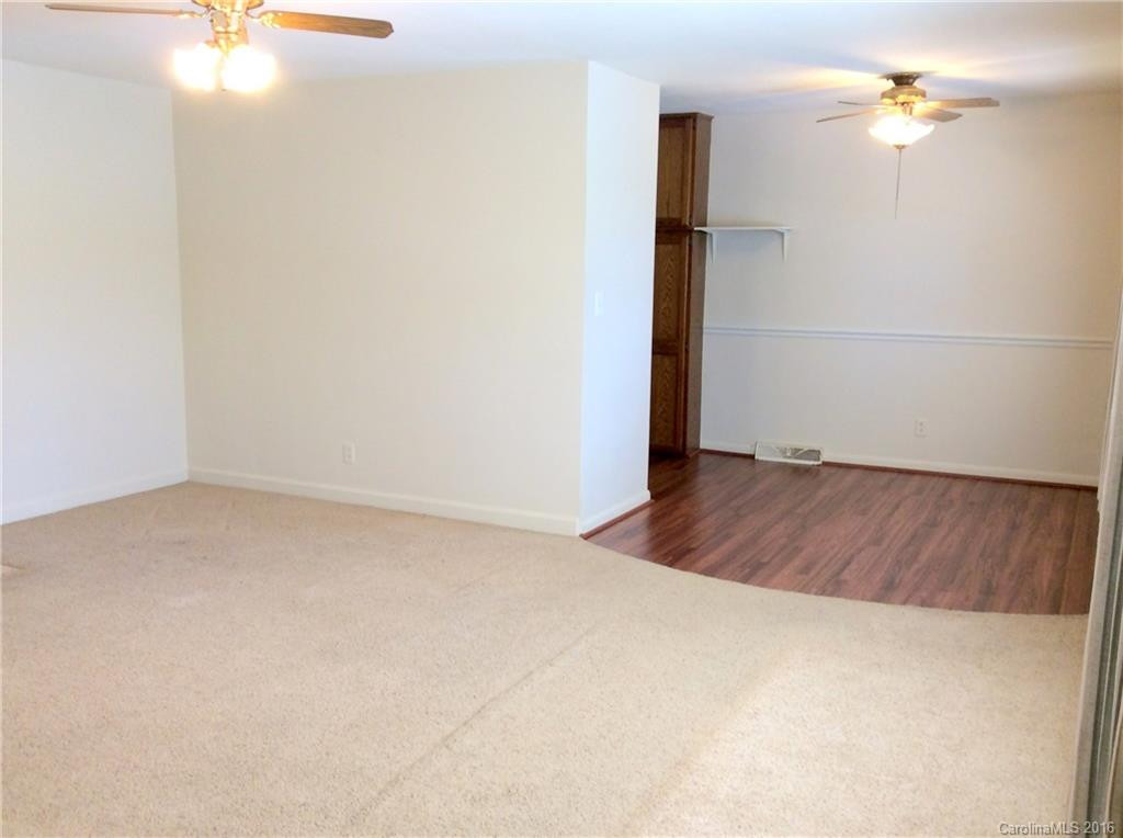 1209 Willow Road - Photo 7