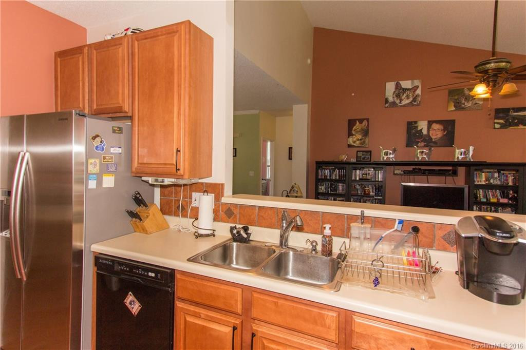 34 Summer Meadow Road - Photo 5