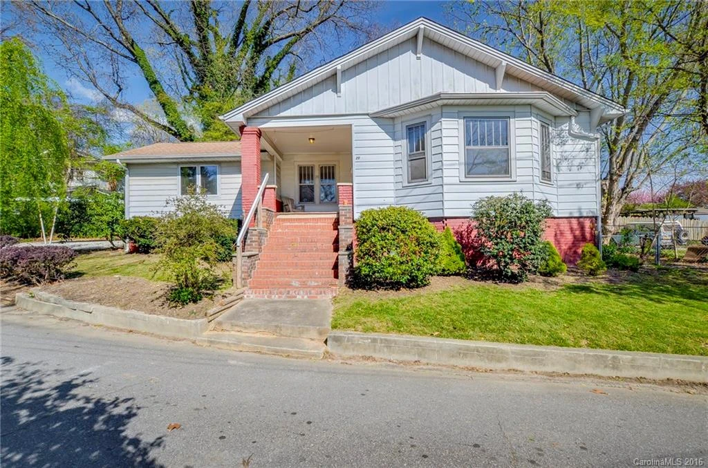28 Parkman Avenue