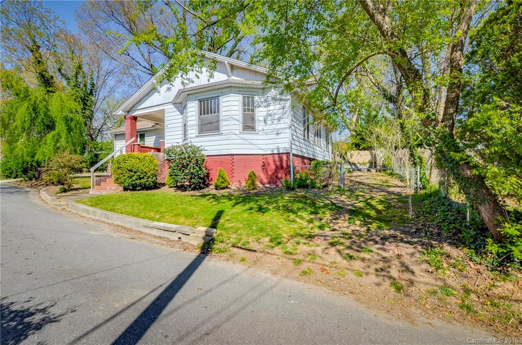 28 Parkman Avenue - Photo 2