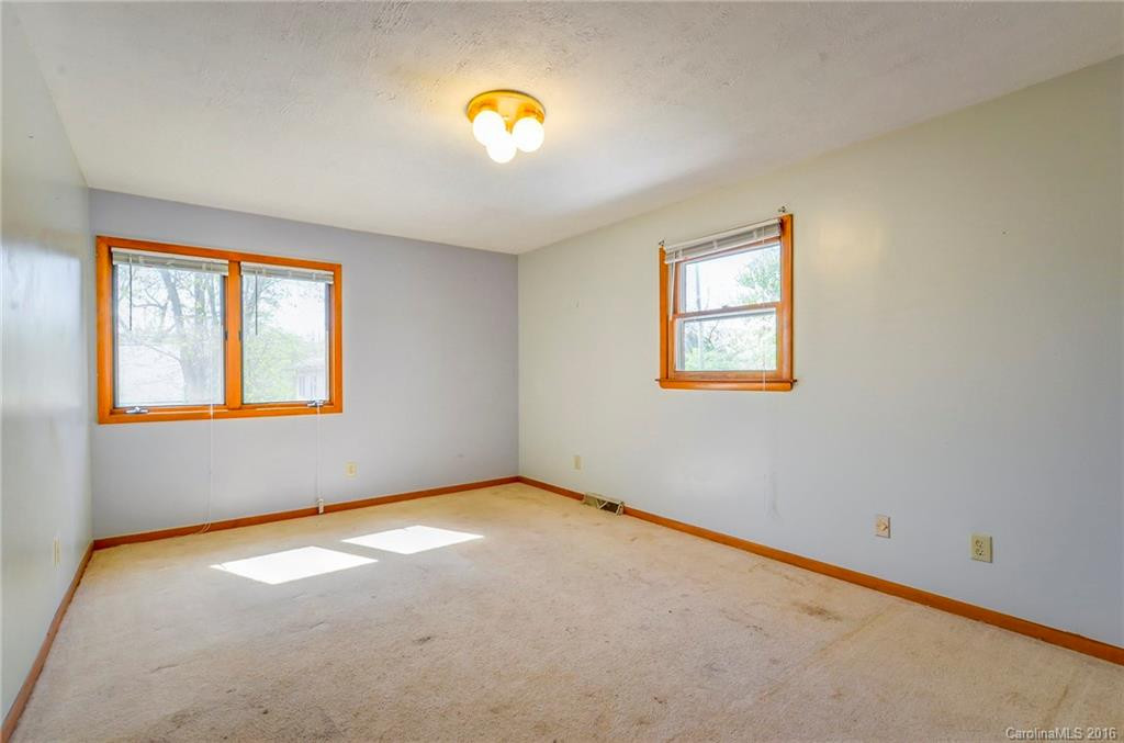 28 Parkman Avenue - Photo 12