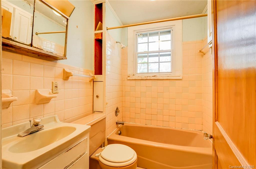 28 Parkman Avenue - Photo 15