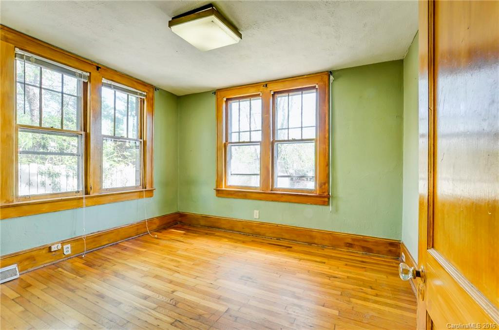 28 Parkman Avenue - Photo 16
