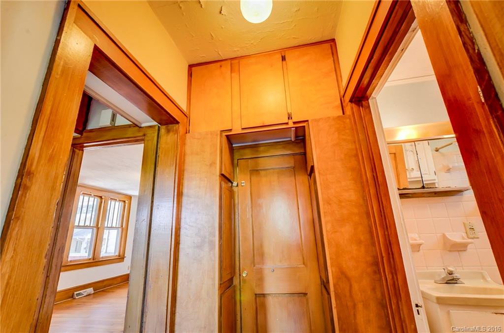 28 Parkman Avenue - Photo 19