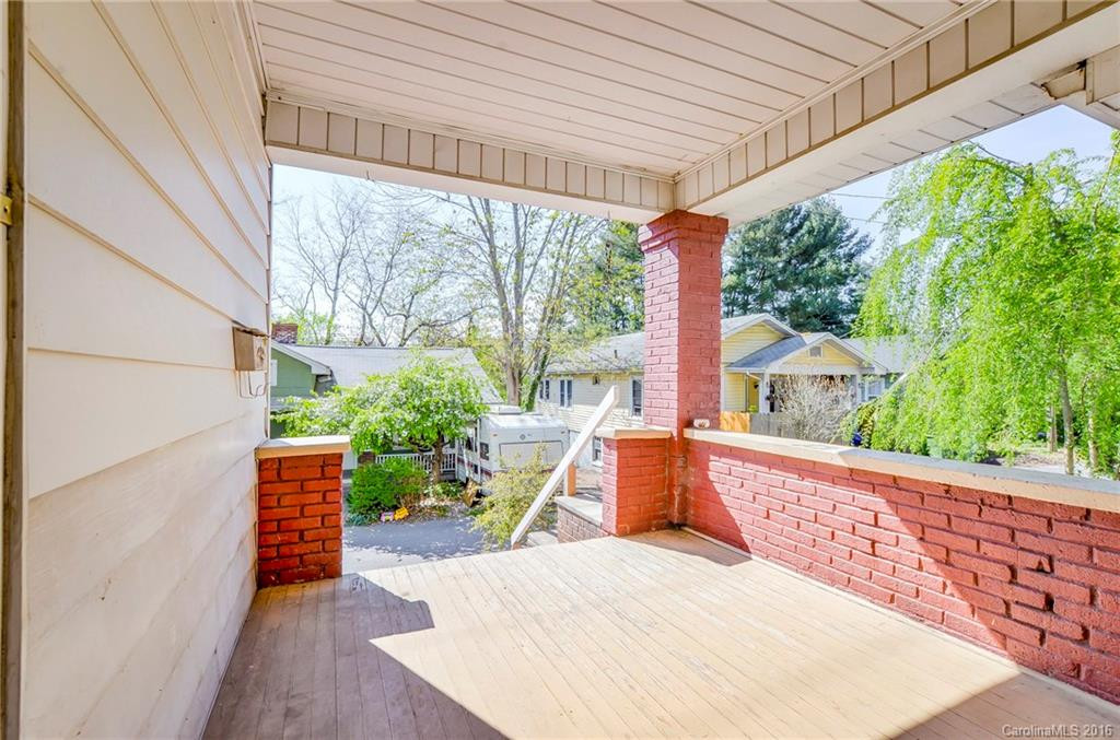 28 Parkman Avenue - Photo 3