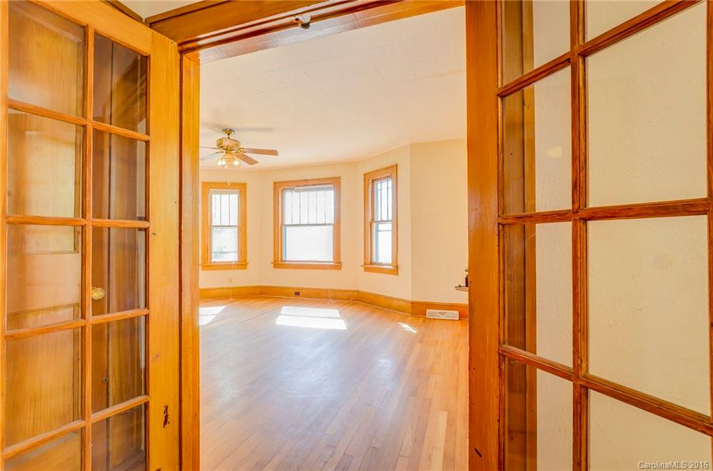 28 Parkman Avenue - Photo 5