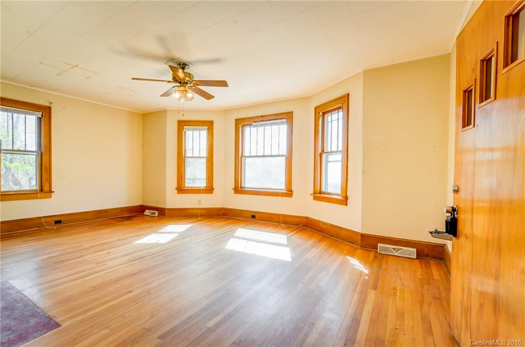 28 Parkman Avenue - Photo 6