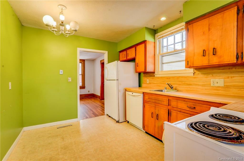 28 Parkman Avenue - Photo 9