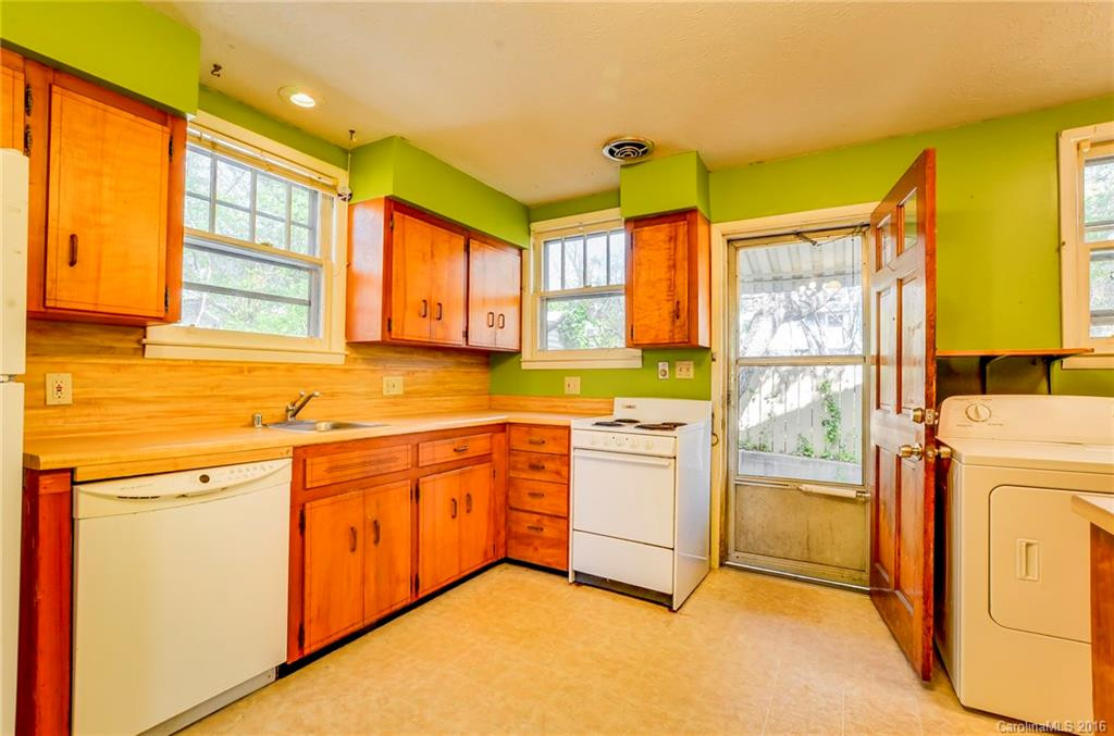 28 Parkman Avenue - Photo 10
