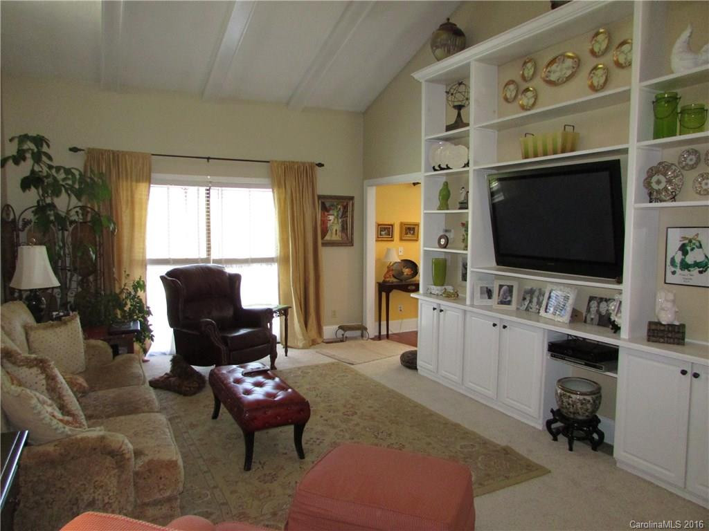 28 Fairway Drive #23 - Photo 8