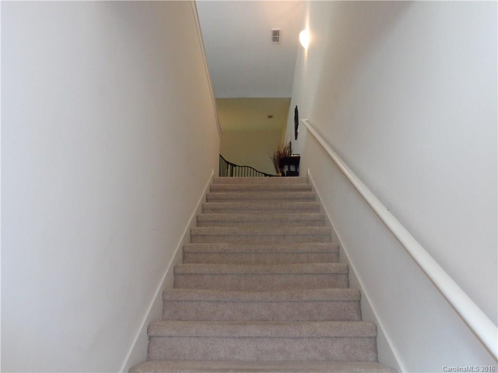 65 Fox Den Drive #203 - Photo 3