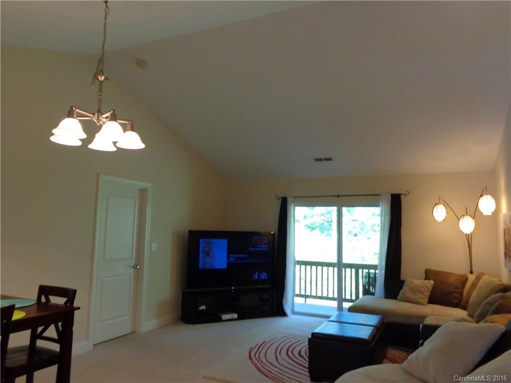 65 Fox Den Drive #203 - Photo 6