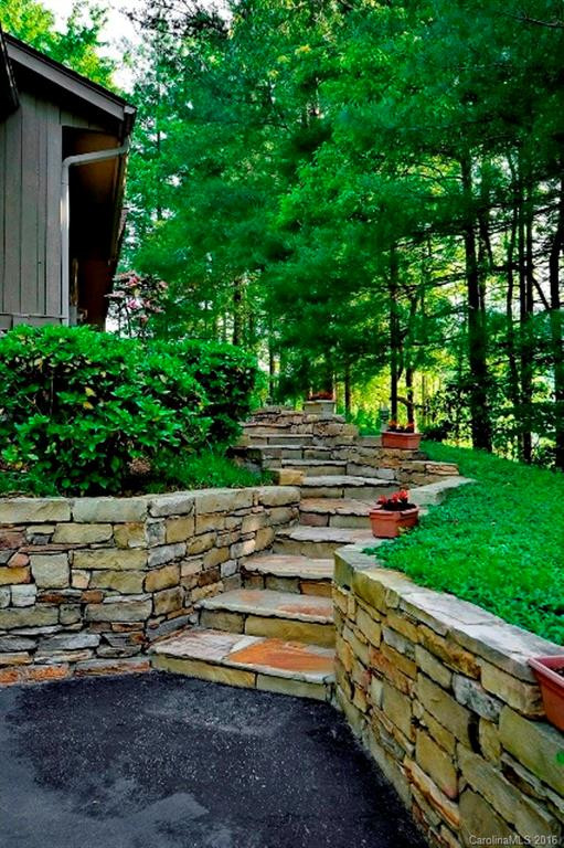 396 Cummings Parkway - Photo 5