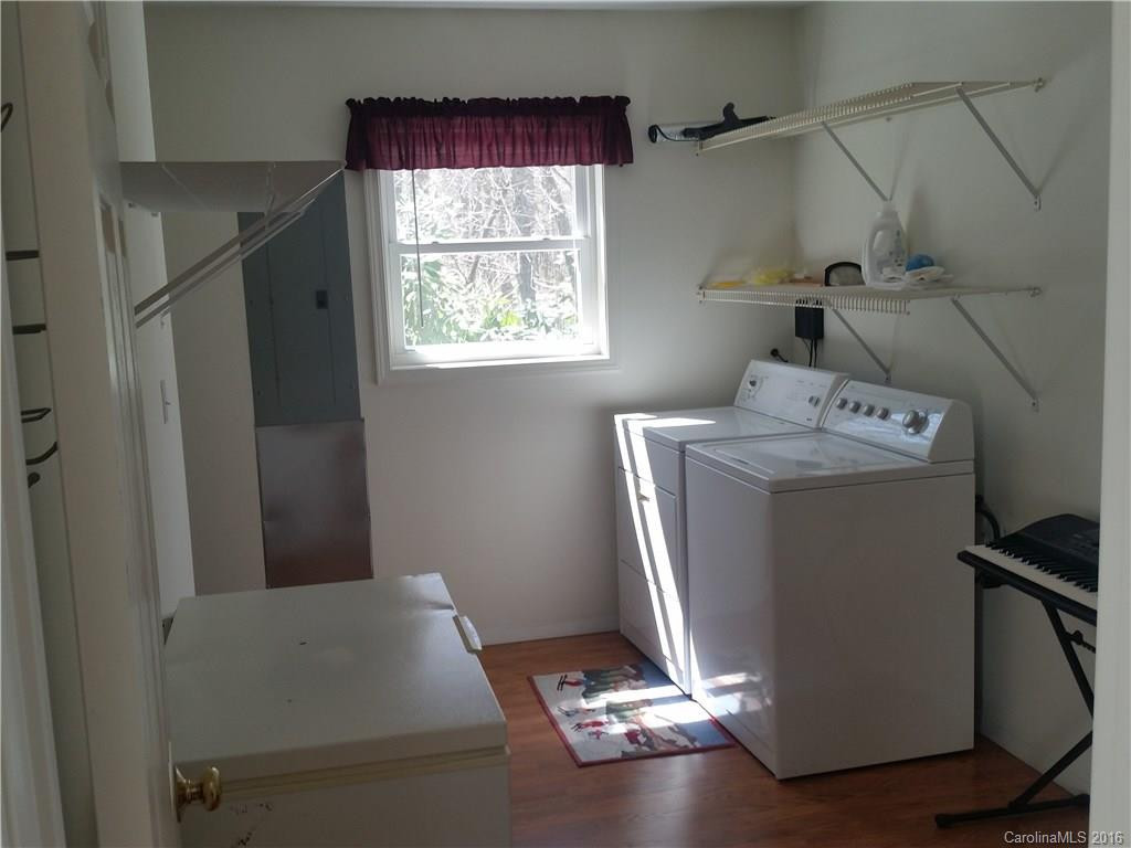 79 Crestmont Drive - Photo 18