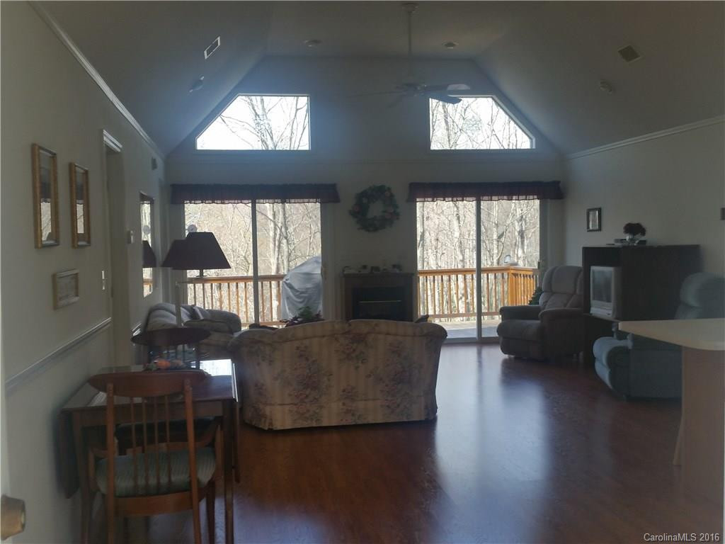 79 Crestmont Drive - Photo 10