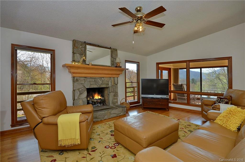 486 Oak Ridge Drive - Photo 5