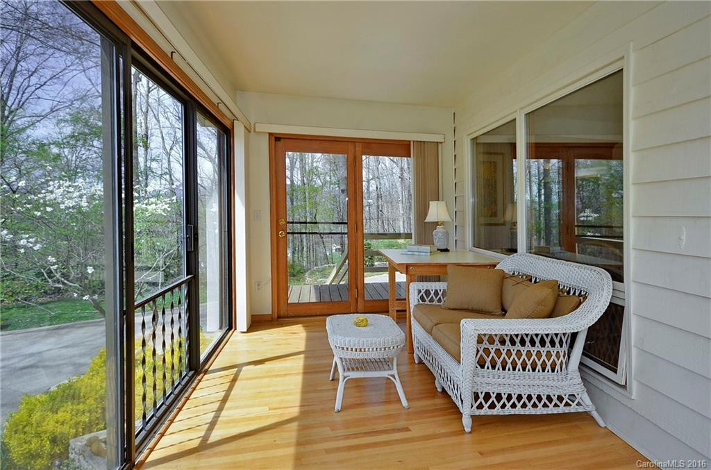 486 Oak Ridge Drive - Photo 8