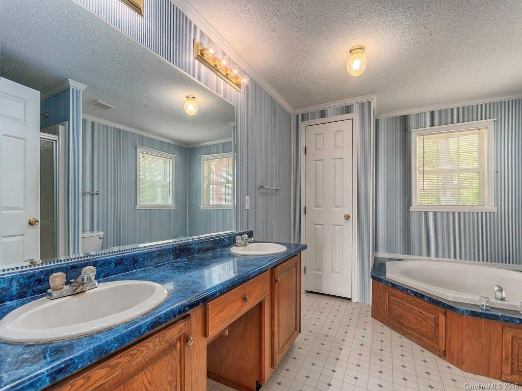 107 Alexander Road - Photo 24