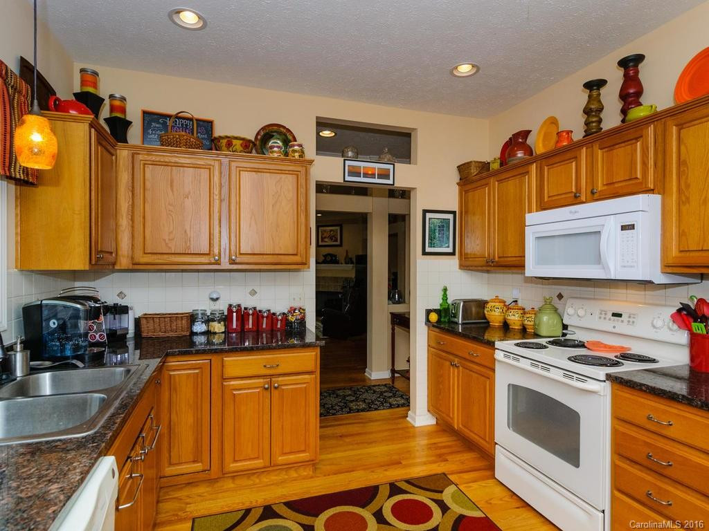 11 Coldwater Lane #11 - Photo 10