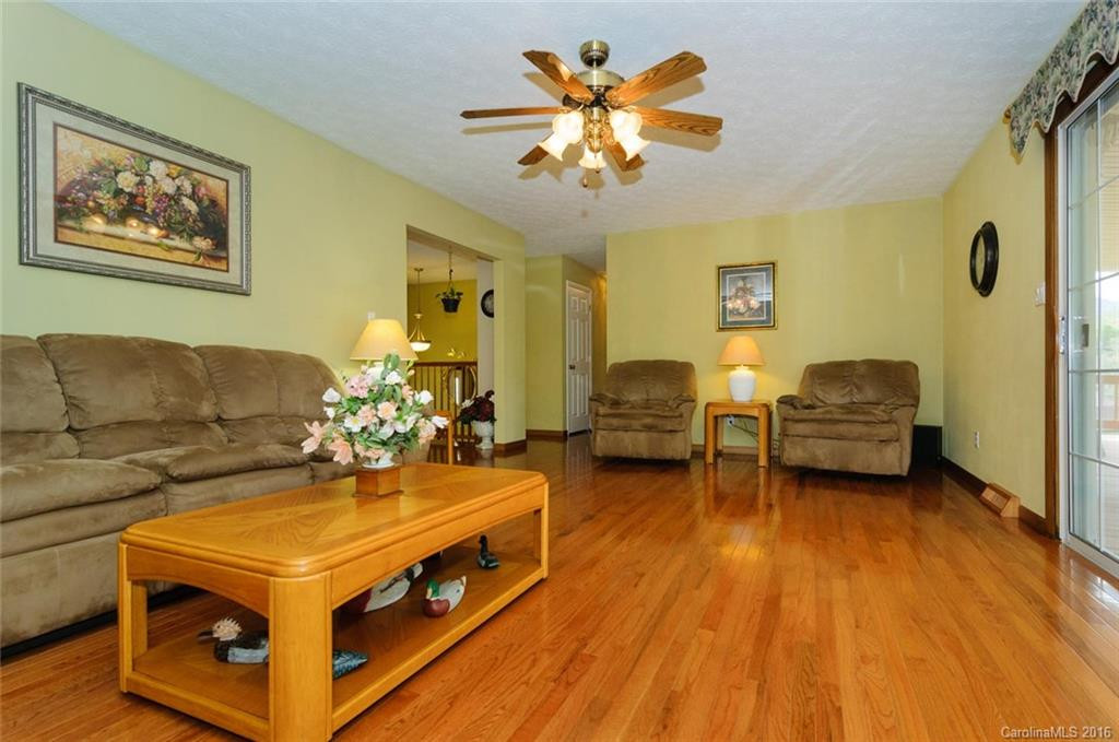 110 Whitted Knoll #Lots 3 & 4 - Photo 3