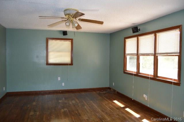 133 McCall Street - Photo 7