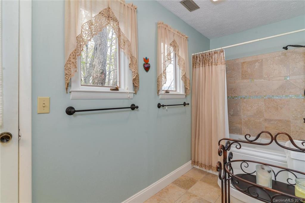27 Patriots Drive - Photo 13