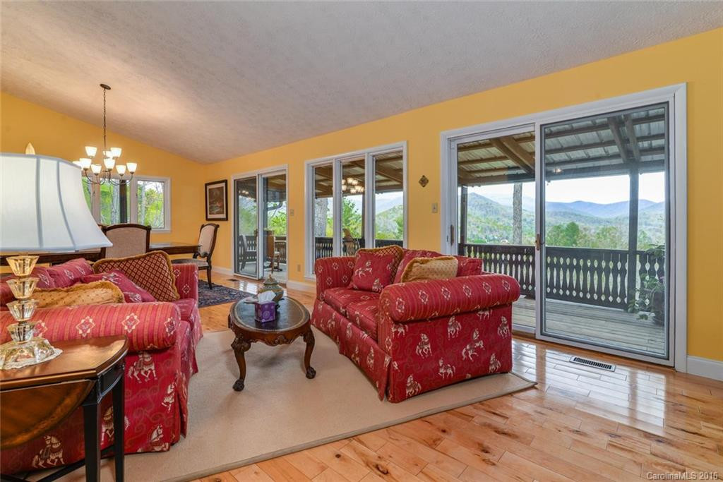 27 Patriots Drive - Photo 7