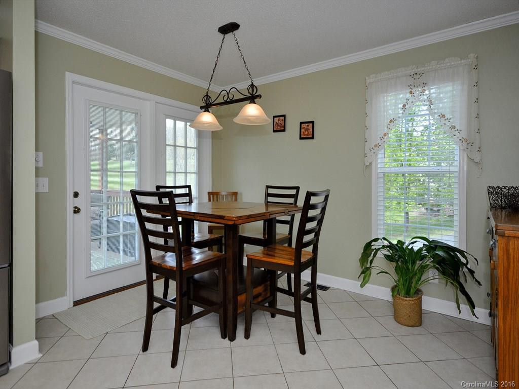 90 Hampton Road - Photo 3
