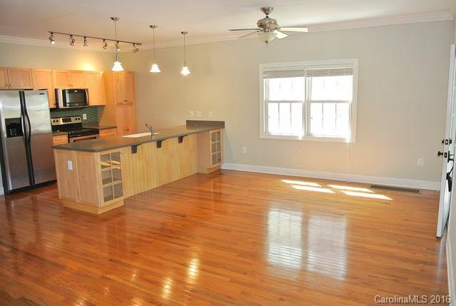 217 Saint Johns Street - Photo 5