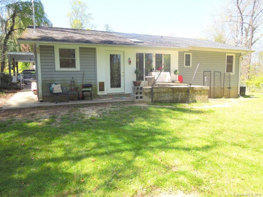 624 Spring Street - Photo 2