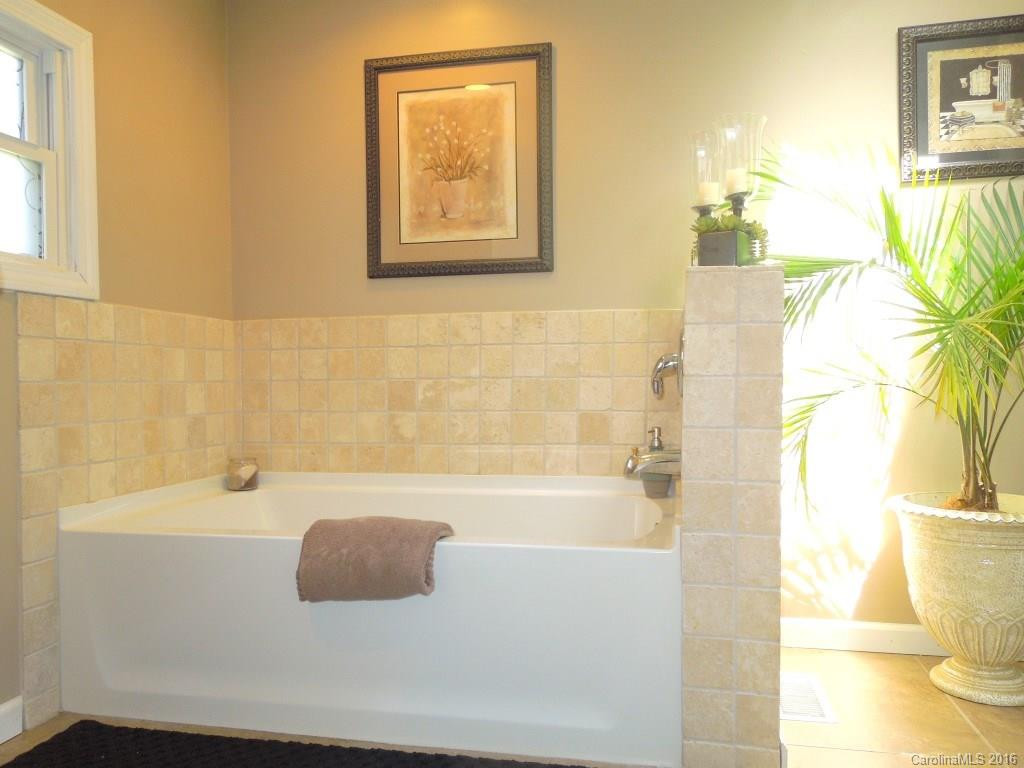 624 Spring Street - Photo 11