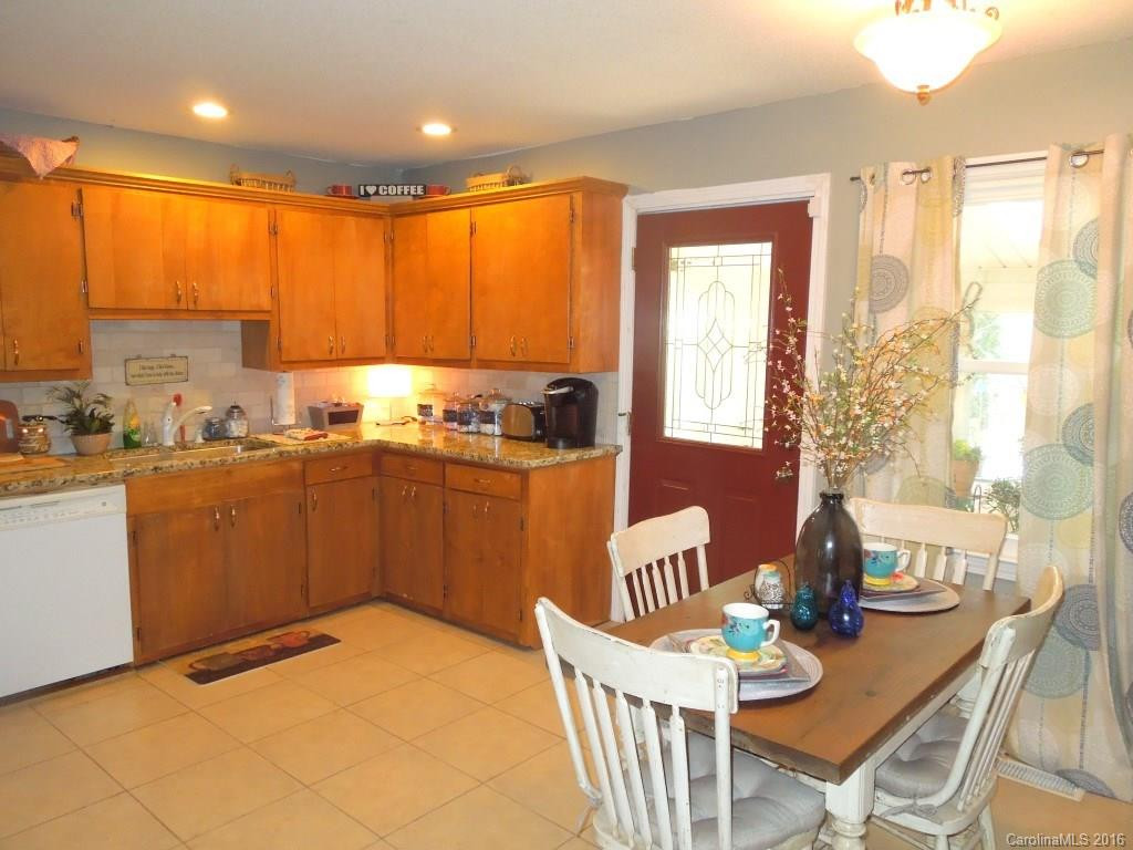 624 Spring Street - Photo 4