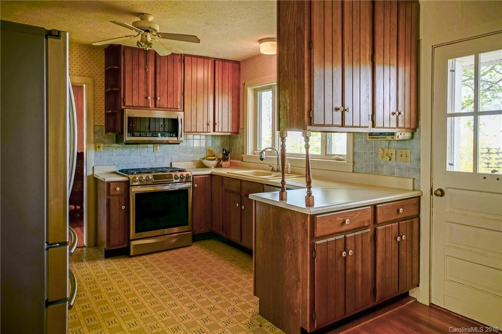 2889 Hogback Mountain Road - Photo 7
