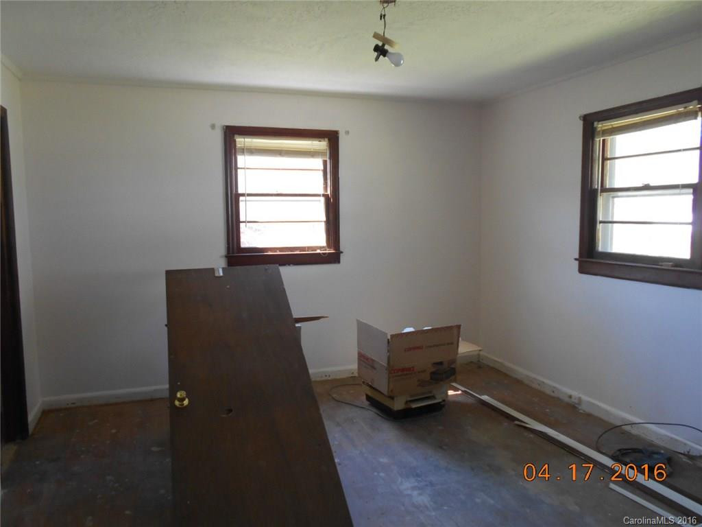 201 Children Street - Photo 9