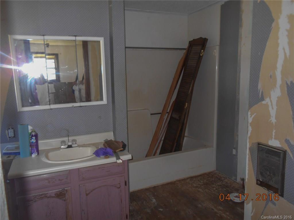 201 Children Street - Photo 10