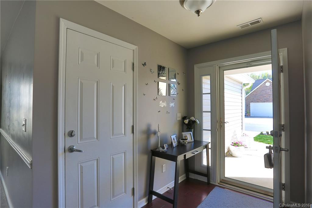 105 Creekwalk Lane #105 - Photo 2