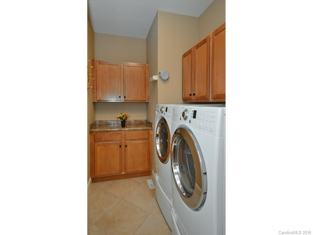 294 Sunset Drive - Photo 15