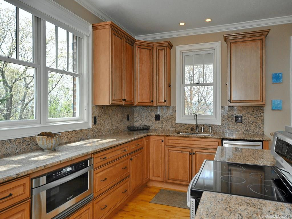 294 Sunset Drive - Photo 8