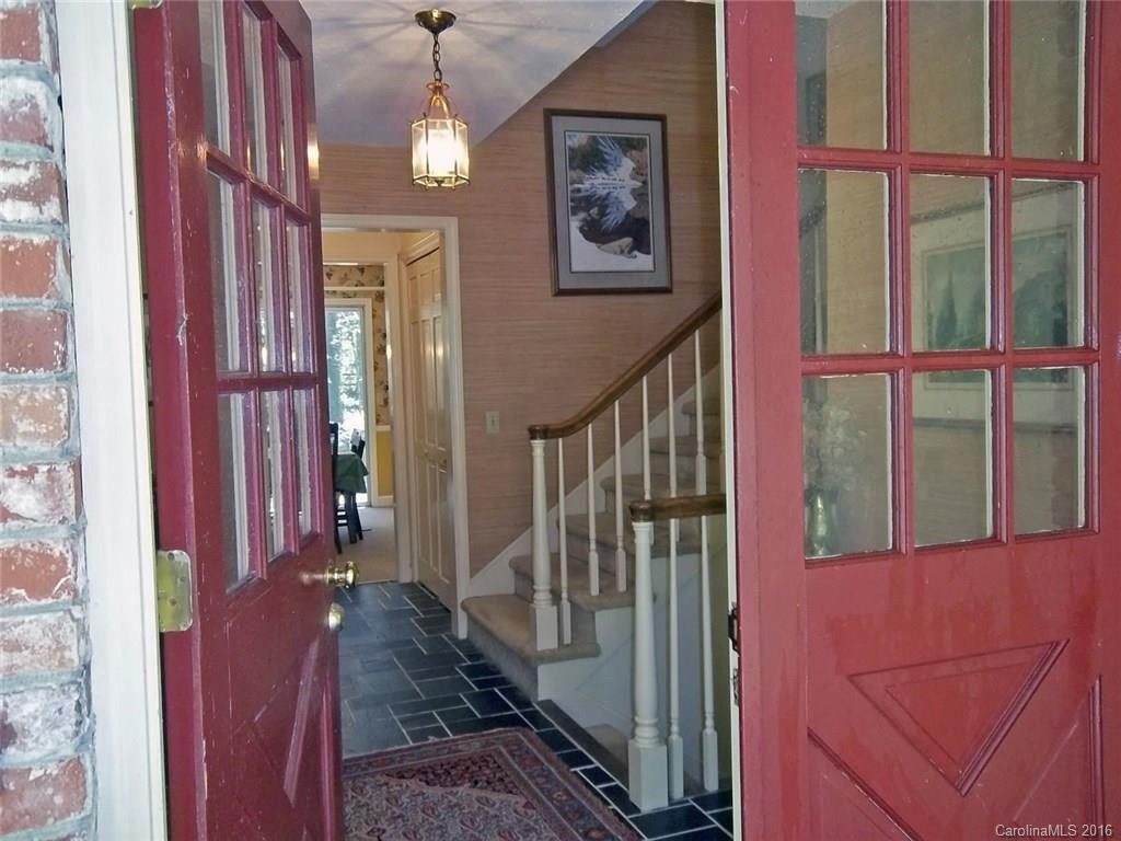 1220 Chanteloup Drive - Photo 2
