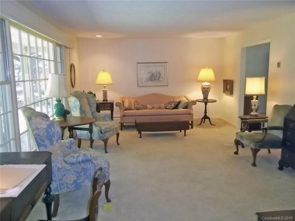 1220 Chanteloup Drive - Photo 3