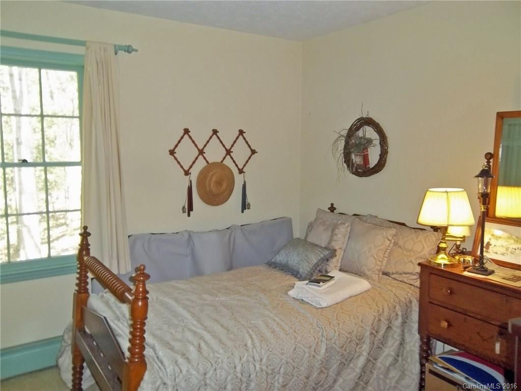 1220 Chanteloup Drive - Photo 10