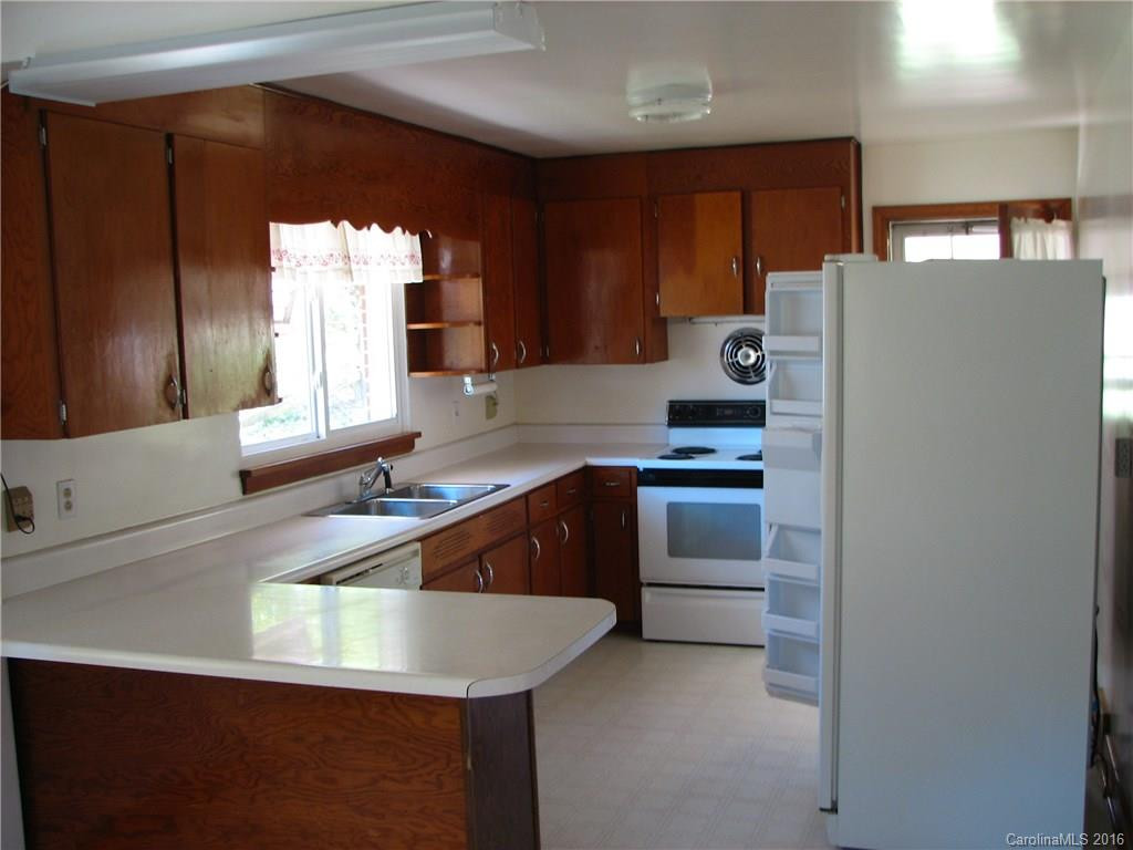 89 North Main Street - Photo 3