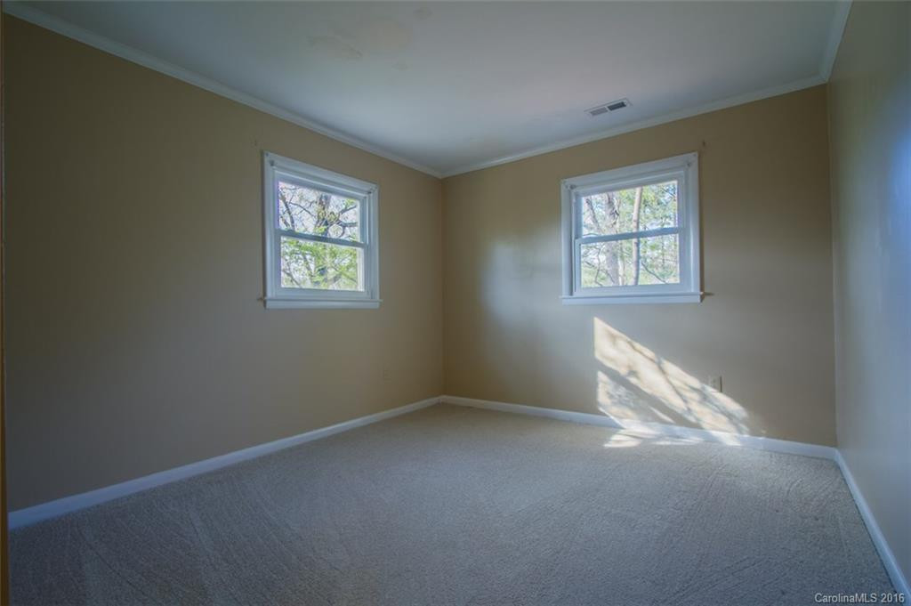 481 University Heights - Photo 12
