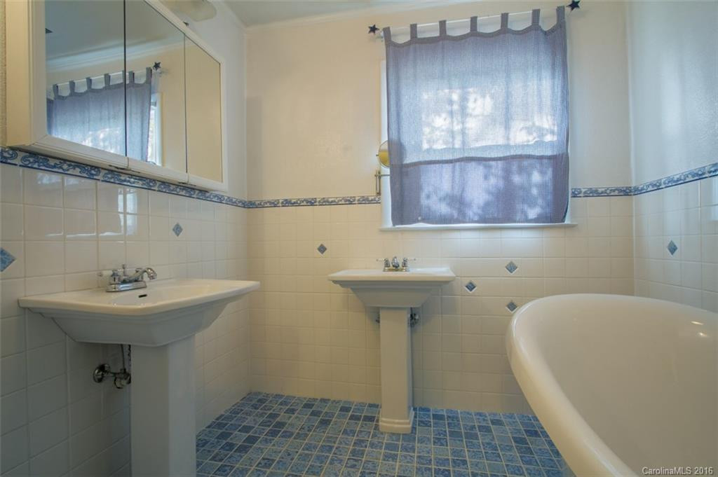 481 University Heights - Photo 13